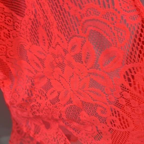 NWOT LULAROE LACE COVERUP ……..151C - Picture 4 of 8